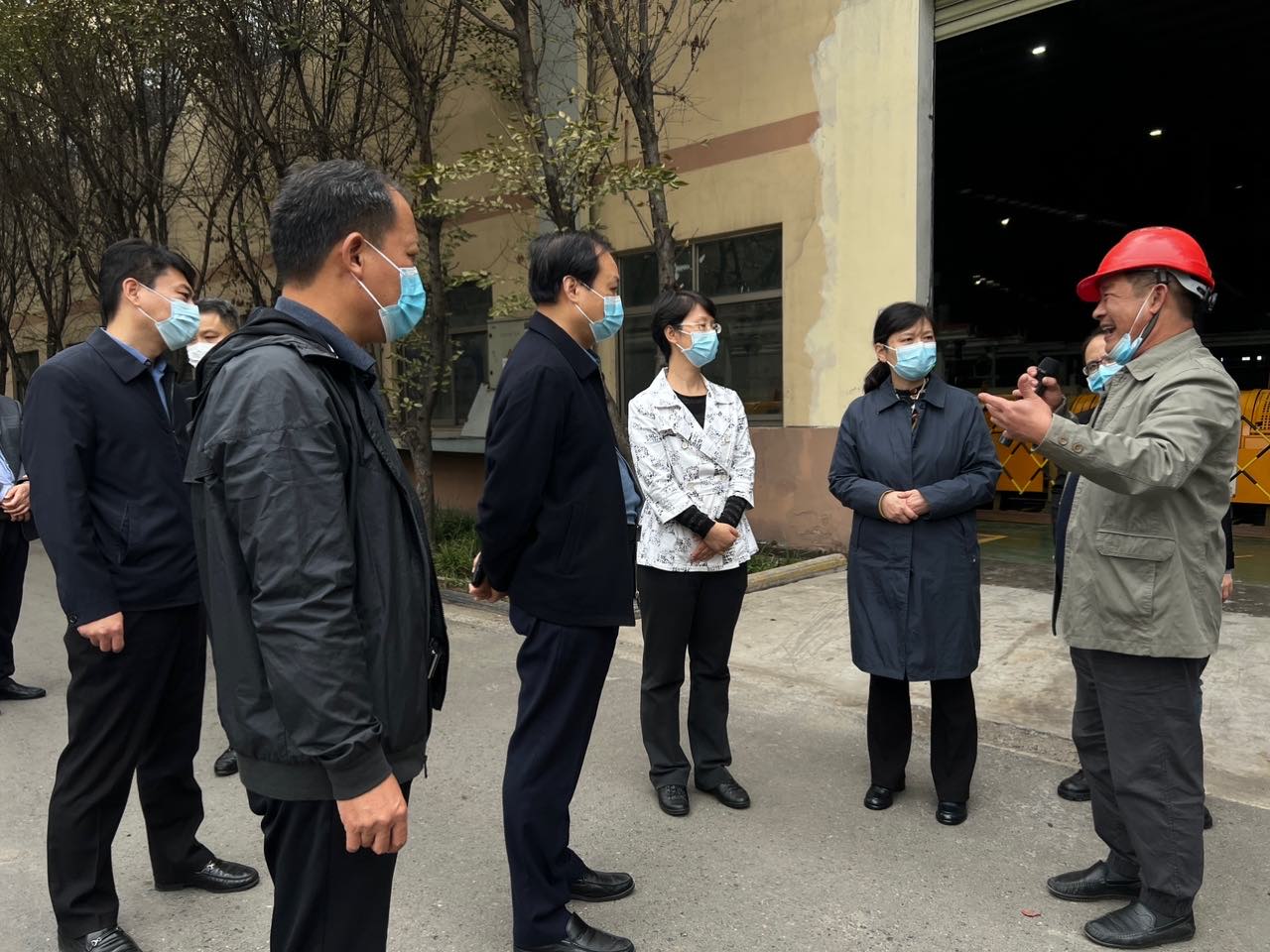 省政府穩(wěn)住經(jīng)濟大盤督導和服務工作組蒞臨我司指導工作